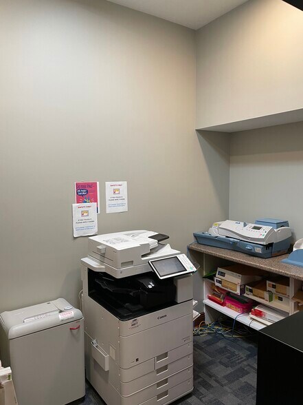 More Photos Of 3745 Medina Rd, Medina Office For Lease