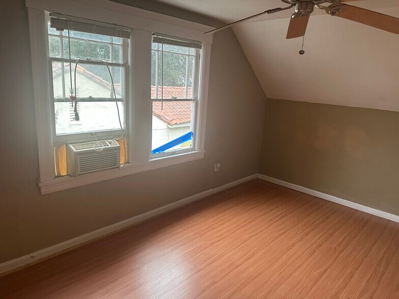 More Photos Of 150 W Stadium Dr, Stockton Apartments For Sale