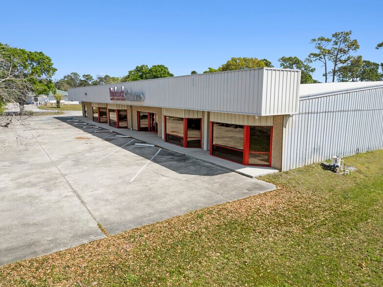 More Photos Of 6175 Babcock St SE, Palm Bay Freestanding For Lease