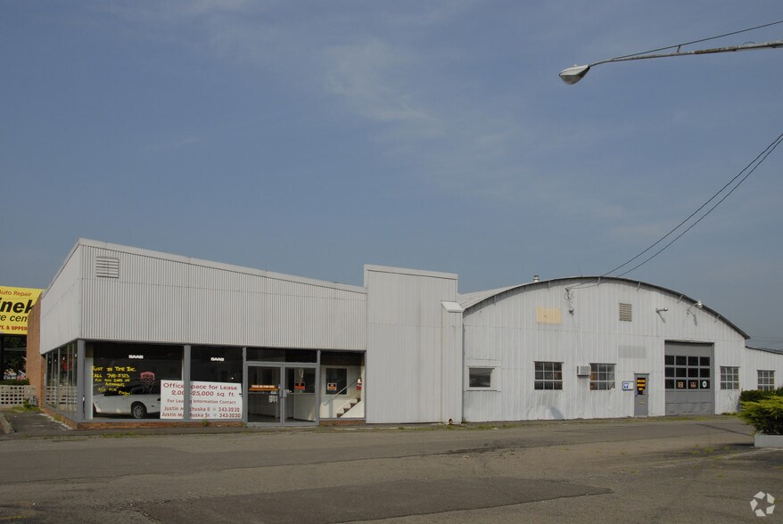 More Photos Of 701-711 E Main St, Endicott Auto Dealership For Lease