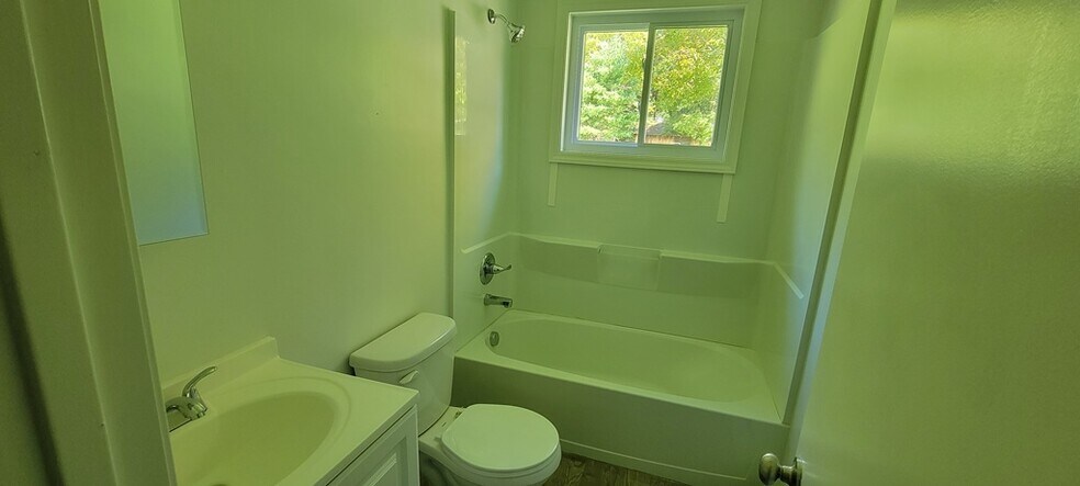 More Photos Of 54 Eldred Yulan Rd, Eldred Apartments For Sale