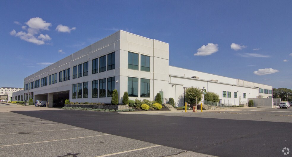 More Photos Of 100 Sockanosset Cross Rd, Cranston Office For Lease