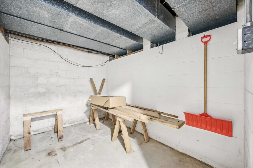 More Photos Of 2000 Green St, Farrell Medical For Lease