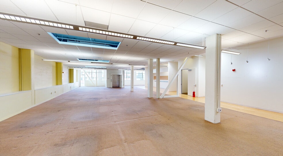 More Photos Of 982 Mission St, San Francisco Loft Creative Space For Lease