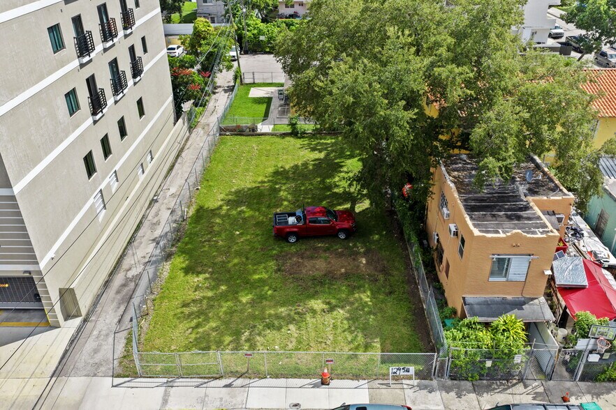 More Photos Of 129 SW 21st Ave, Miami Land For Sale