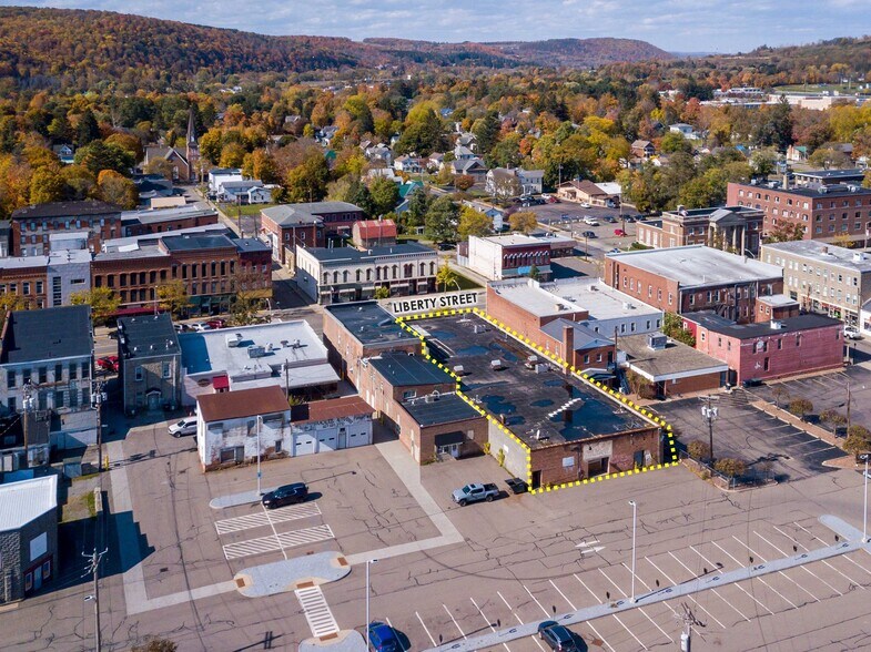 More Photos Of 36 Liberty St, Bath Storefront Retail Office For Sale