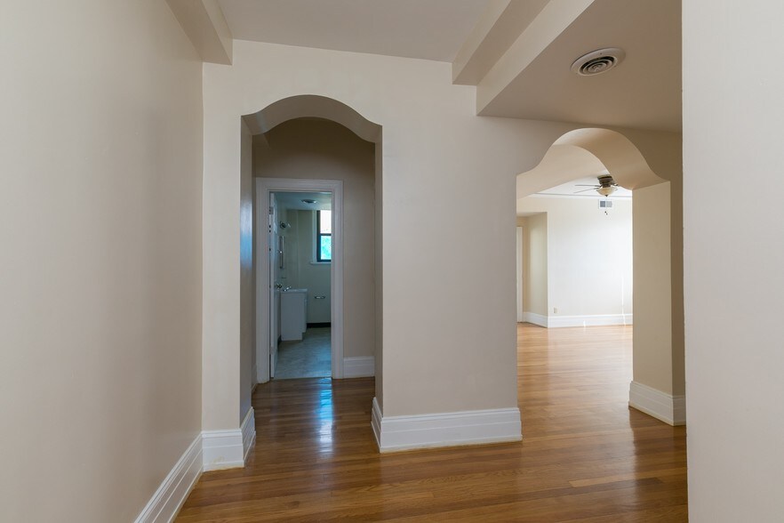 More Photos Of 870 Vine St, Chattanooga Apartments For Lease