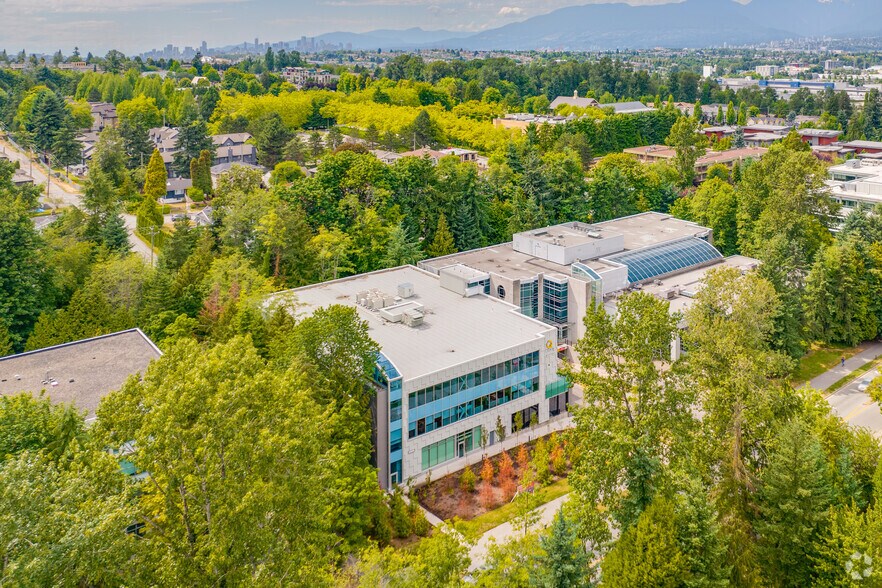 More Photos Of 3577 Gilmore Way, Burnaby Office For Lease