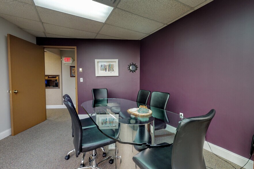 More Photos Of 545 Island Rd, Ramsey Medical For Lease