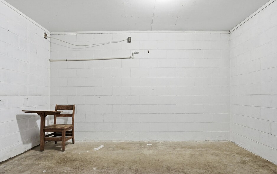 More Photos Of 528 W Main St, Wise Storefront For Sale