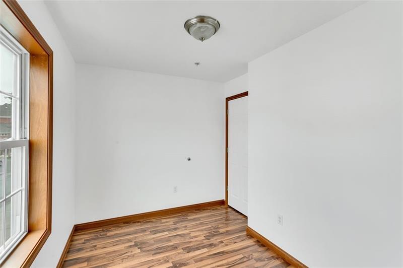 More Photos Of 457 2nd St, California Apartments For Sale