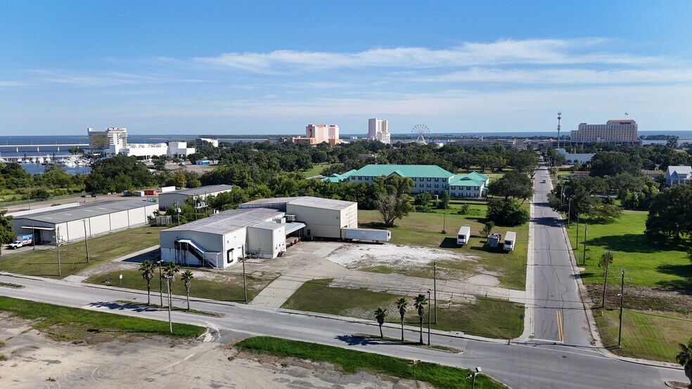 More Photos Of 260 Maple St, Biloxi Food Processing For Sale