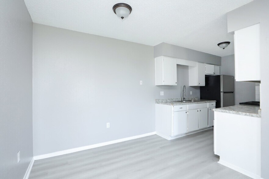 More Photos Of 2910 Old Lane City Rd, Wharton Apartments For Sale