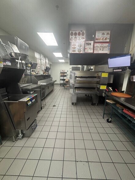 More Photos Of 1720 N Central Expy, McKinney Unknown For Lease