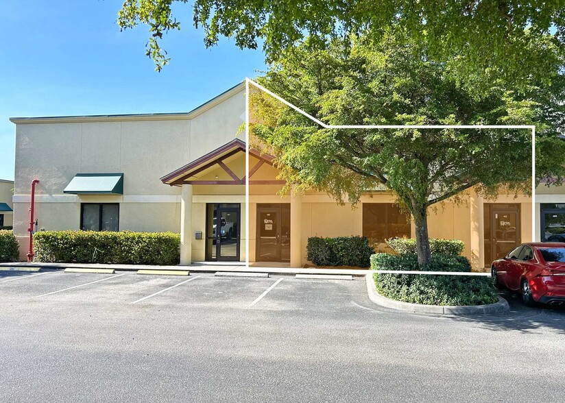 Primary Photo Of 10970 S Cleveland Ave, Fort Myers Office For Lease