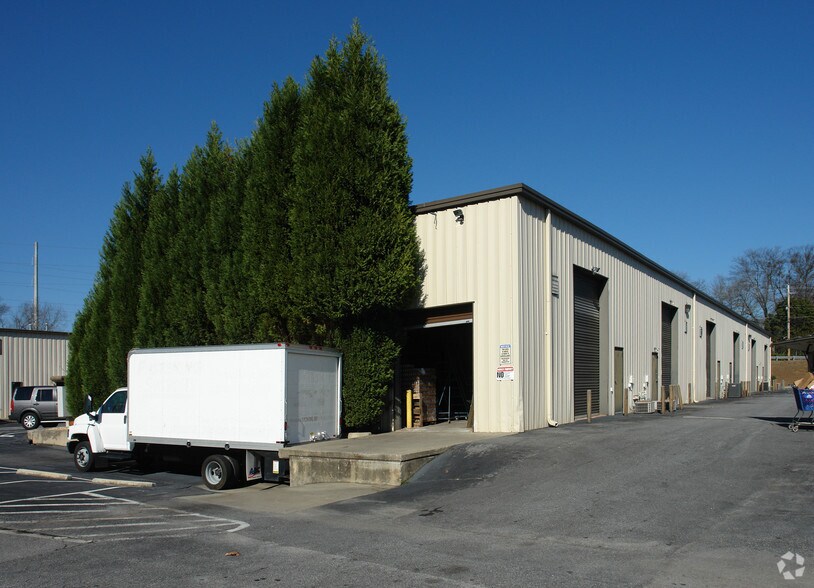 More Photos Of 450 S Cemetery St, Norcross Warehouse For Lease