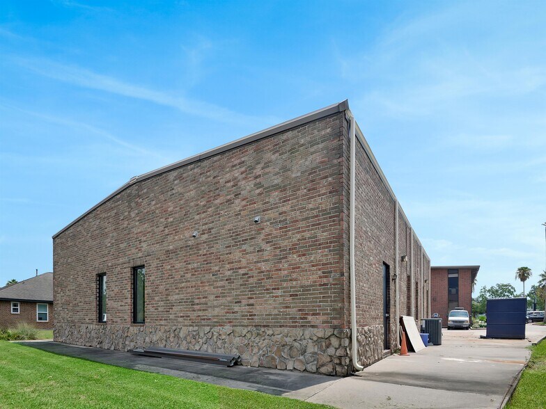 More Photos Of , Kemah Office For Sale