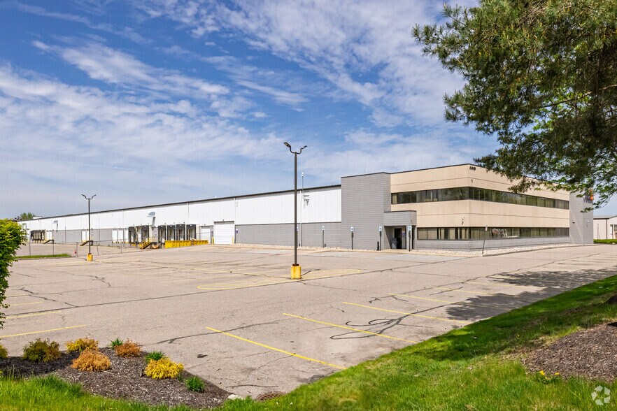 More Photos Of 34800 Goddard Rd, Romulus Distribution For Lease
