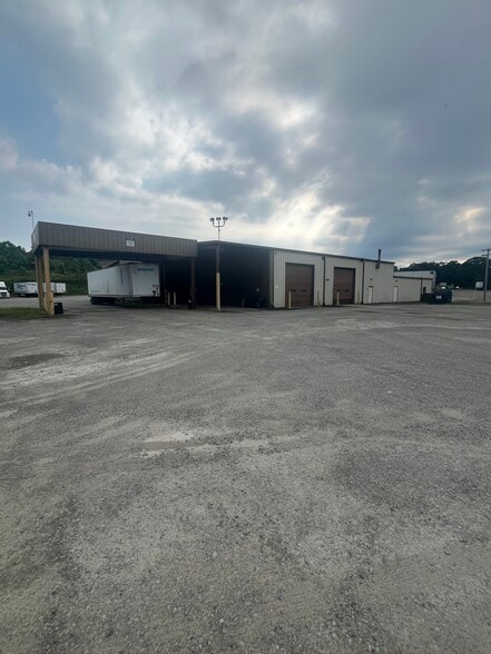 More Photos Of 2250 Industrial Dr, Connellsville Warehouse For Lease