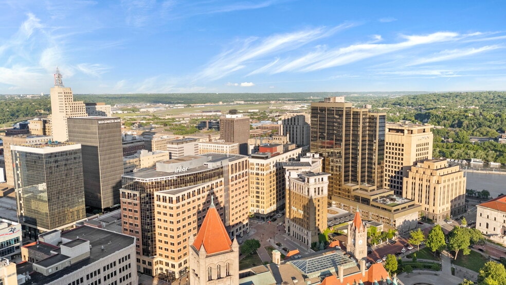 More Photos Of 360 Saint Peter St, Saint Paul Apartments For Lease