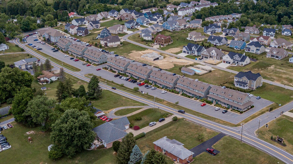 More Photos Of 1000 Coombs Farm Dr, Morgantown Office For Lease