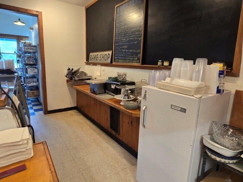 More Photos Of 643 VT-103 Rt, Chester Restaurant For Sale