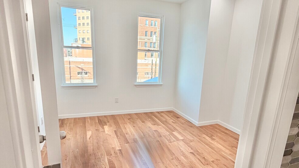 More Photos Of 5352 Cedar Ave, Philadelphia Apartments For Sale