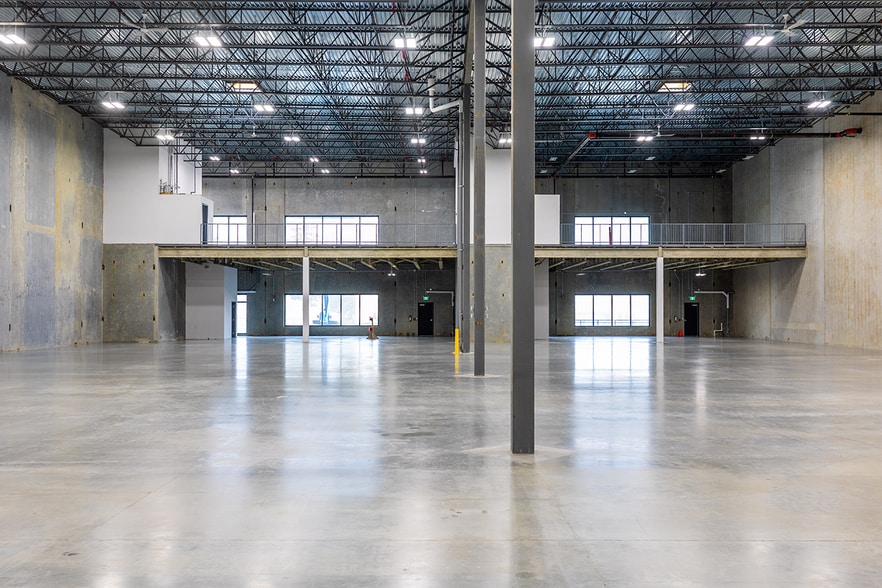 More Photos Of 11928 Machrina Way, Richmond Distribution For Lease