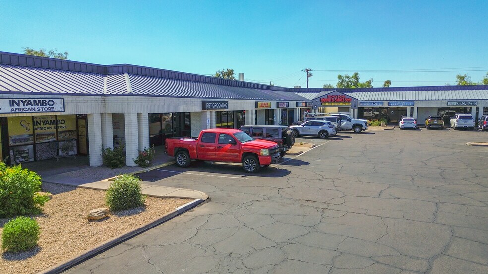 More Photos Of 5270 N 59th Ave, Glendale Unknown For Lease