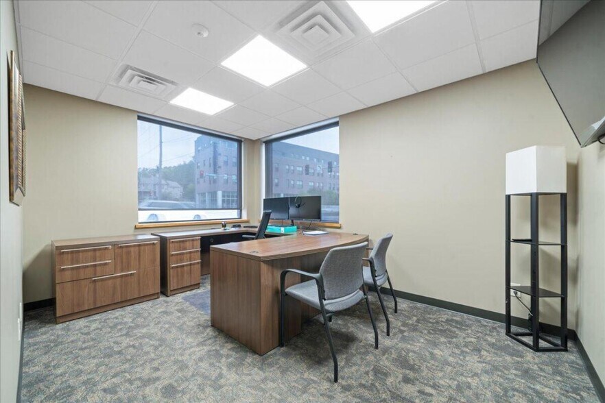 More Photos Of 100 E Broadway St, Council Bluffs Office For Sale