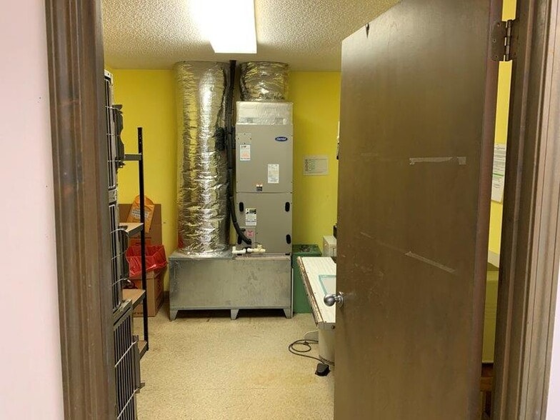 More Photos Of 10569 Lem Turner Rd, Jacksonville Medical For Sale