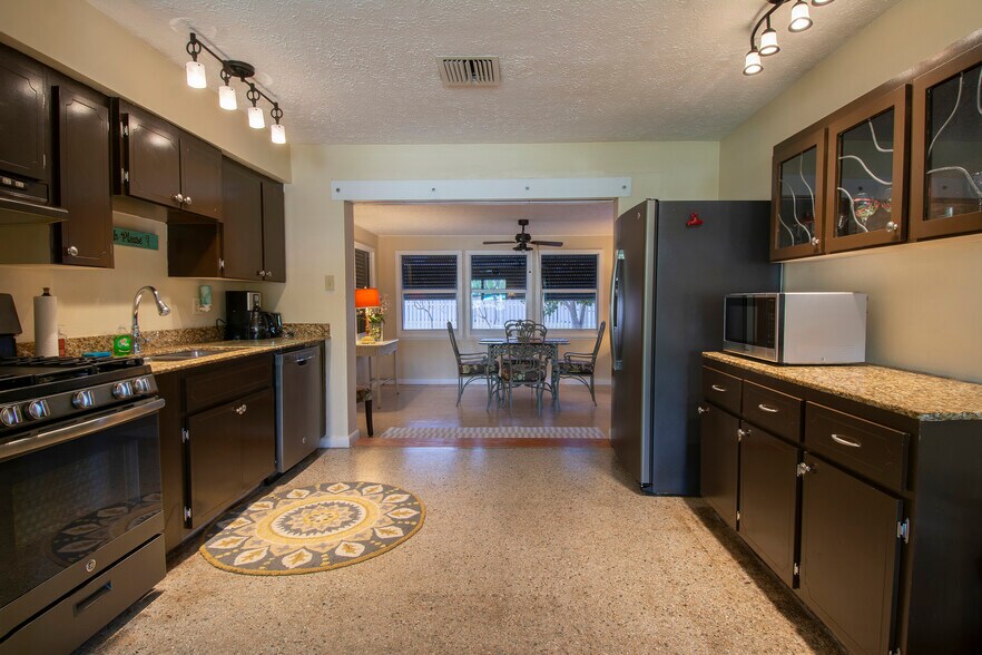 More Photos Of 2426 NE Letitia St, Jensen Beach Storefront Retail Residential For Sale