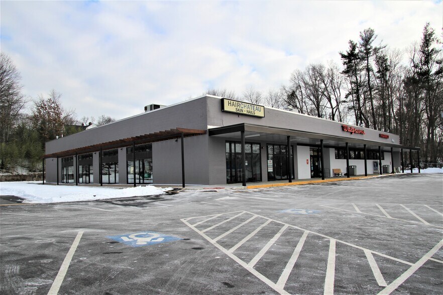 More Photos Of 1697-1699 Whitney Ave, Hamden Unknown For Lease