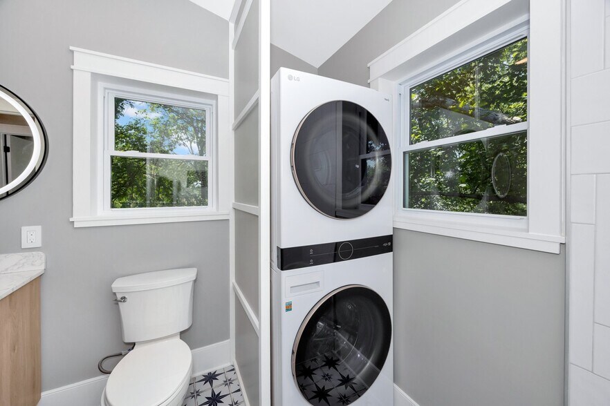 More Photos Of 320 Park st, Pulaski Multifamily For Sale