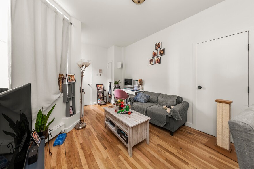 More Photos Of 4029 23rd St, Long Island City Multifamily For Sale