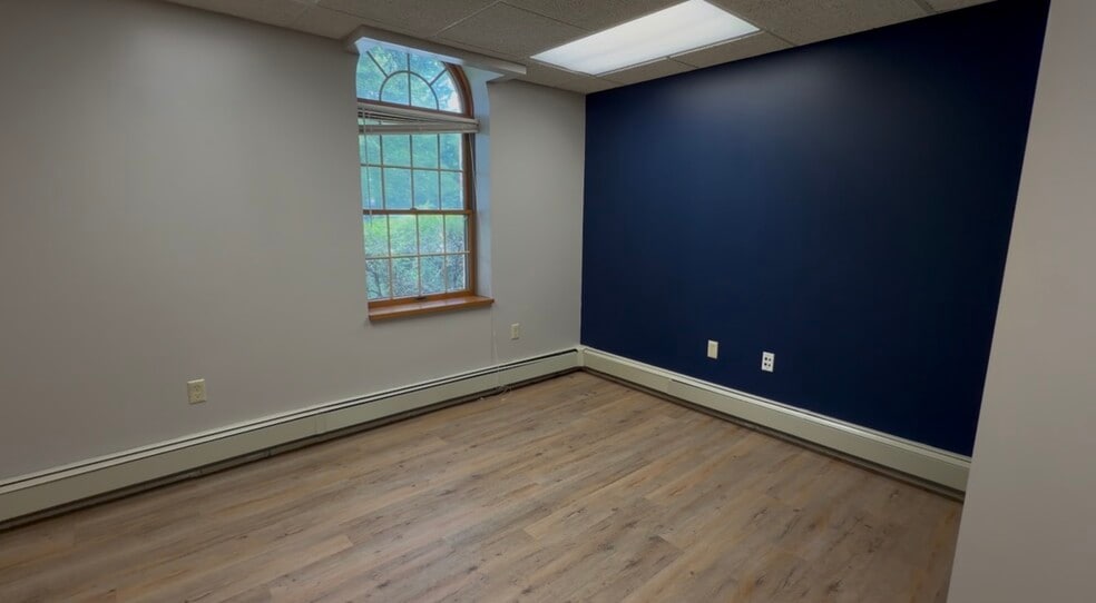 More Photos Of 514 Pellis Rd, Greensburg Medical For Lease
