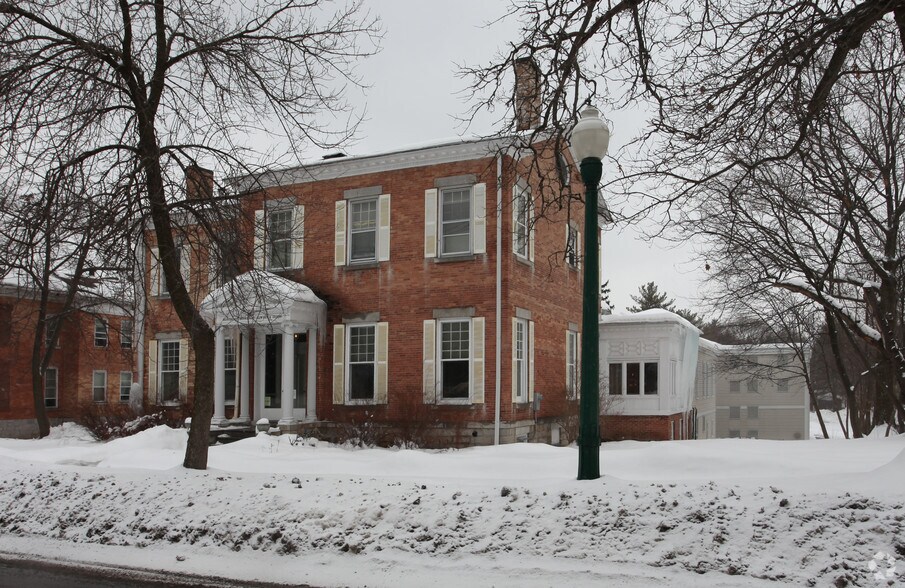 More Photos Of 64 South St, Auburn Office For Lease