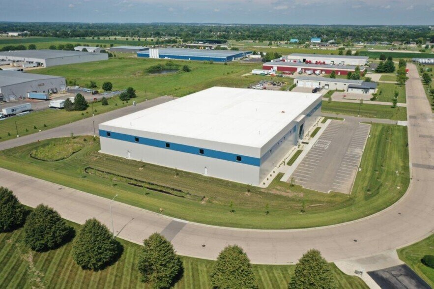 More Photos Of 4245 Capital Cir, Janesville Warehouse For Lease