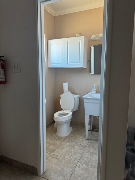 More Photos Of 11201 W Nevada Ave, Youngtown Medical For Lease