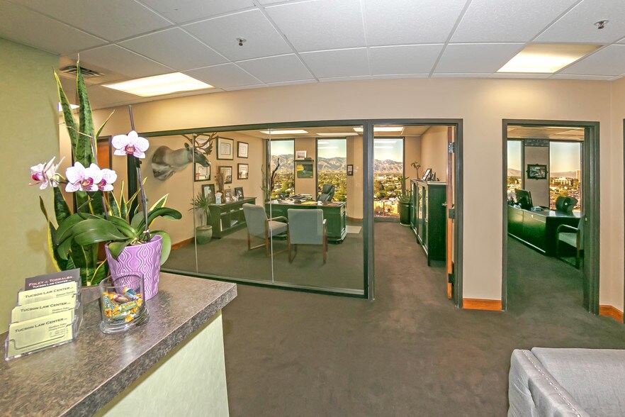 More Photos Of 4400 E Broadway Blvd, Tucson Office For Lease