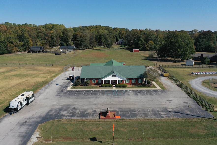 Primary Photo Of 15222 Highway 231 431 N, Hazel Green Office For Lease