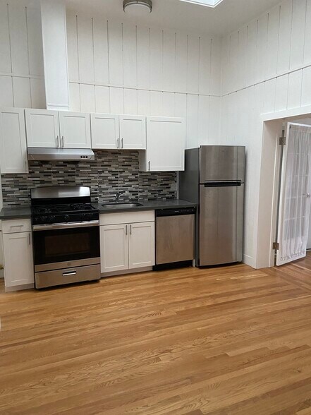 More Photos Of 85 Henry St, San Francisco Apartments For Sale