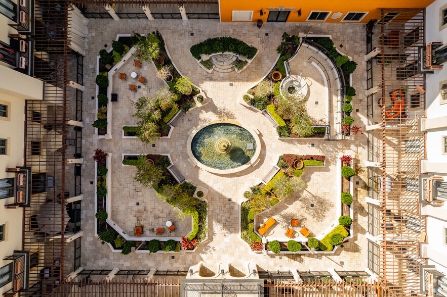 More Photos Of 2121 S Hiawassee Rd, Orlando Apartments For Lease