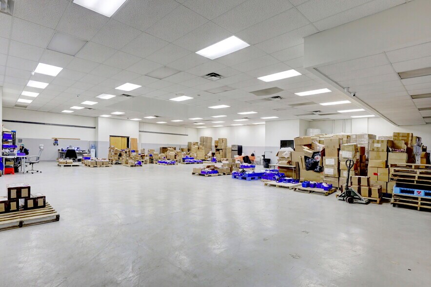 More Photos Of 174 Main Ave, Wallington Warehouse For Sale