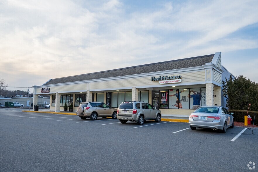 More Photos Of 138-140 S Main St, Milford Unknown For Lease