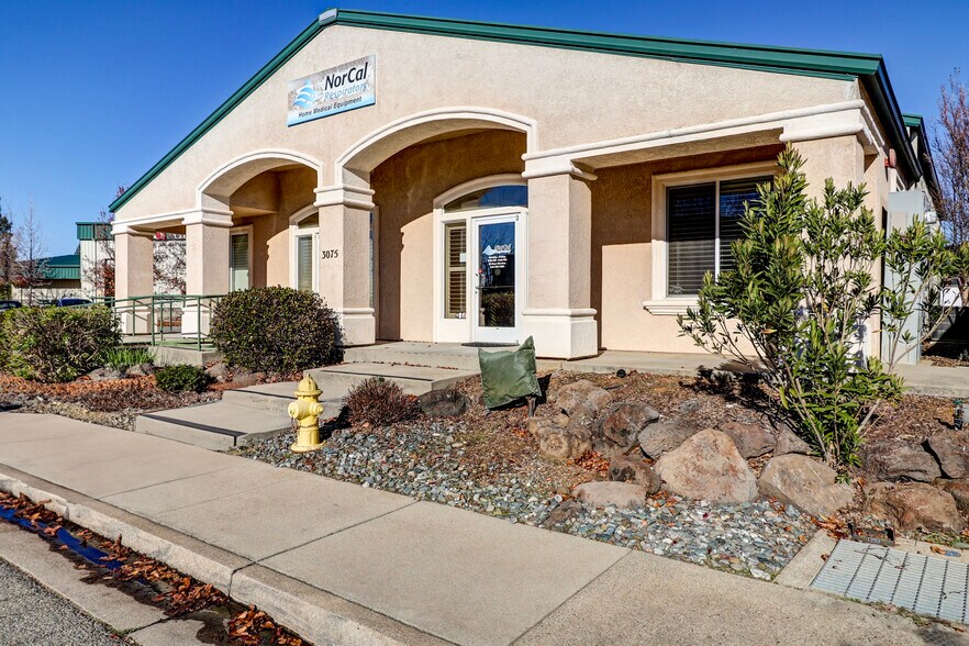 More Photos Of 3075 Crossroads Dr, Redding Light Distribution For Sale