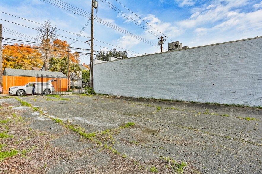 More Photos Of 1517 E St, Sacramento Land For Sale