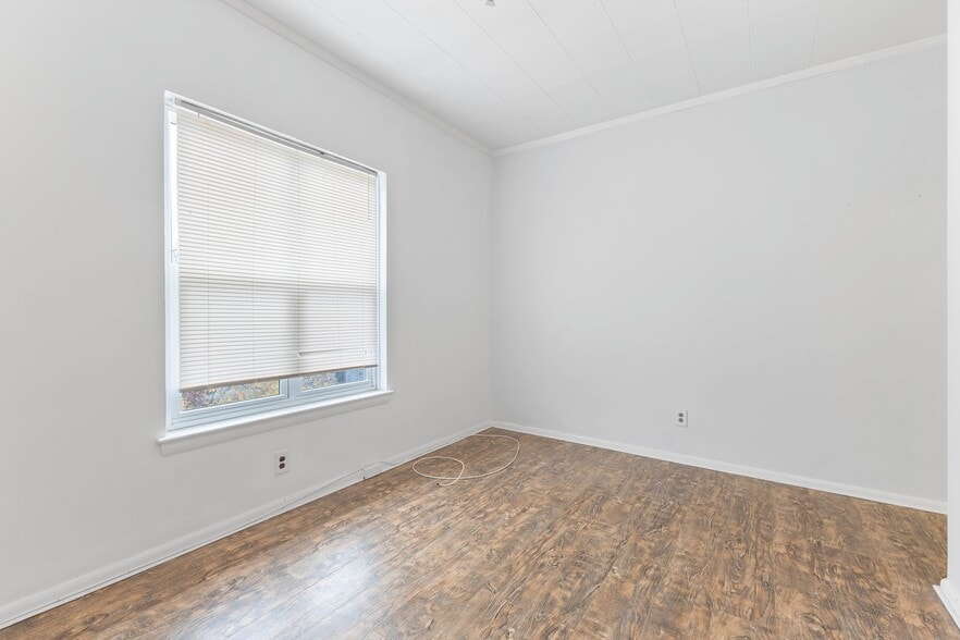 More Photos Of 1453 Pennsylvania Ave SE, Washington Storefront Retail Office For Lease