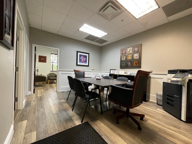 More Photos Of 1073 Willa Springs Dr, Winter Springs Office For Sale