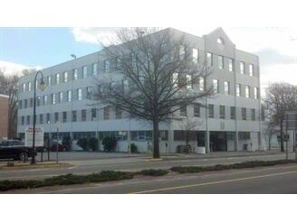 More Photos Of 150 Great Neck Rd, Great Neck Office For Lease